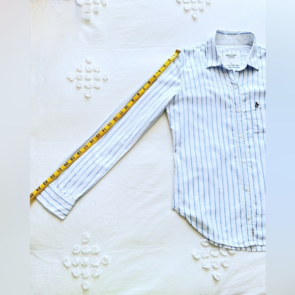 Vintage Y2K Abercrombie & Fitch Striped Linen Button Up Shirt - White/Blue - S - Picture 13 of 14